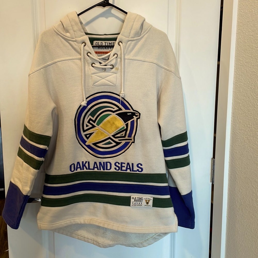 Oakland Seals vintage hockey sweater